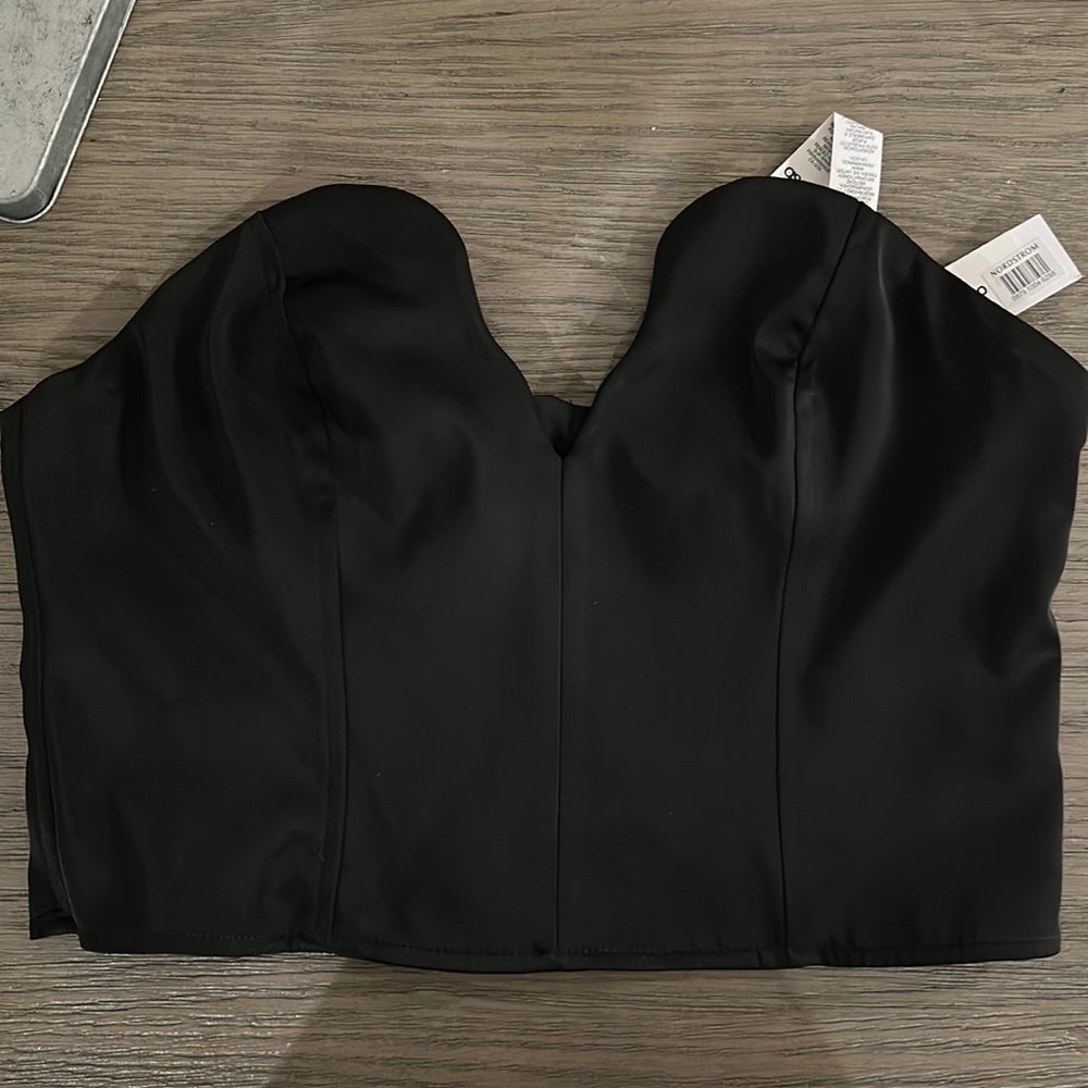 Never worn Nordstrom/TopShop corset type top. Zipper fully functional. As is